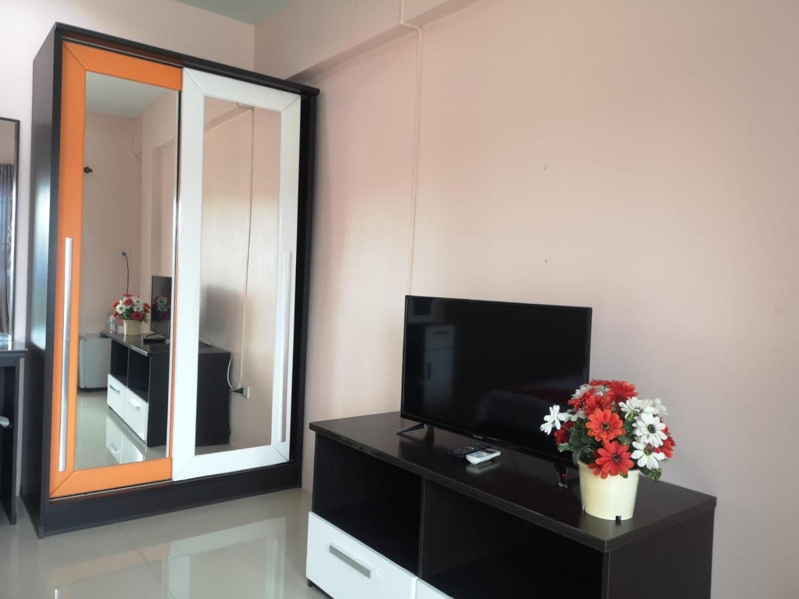 Kjs Pattaya Hotel Екстериор снимка