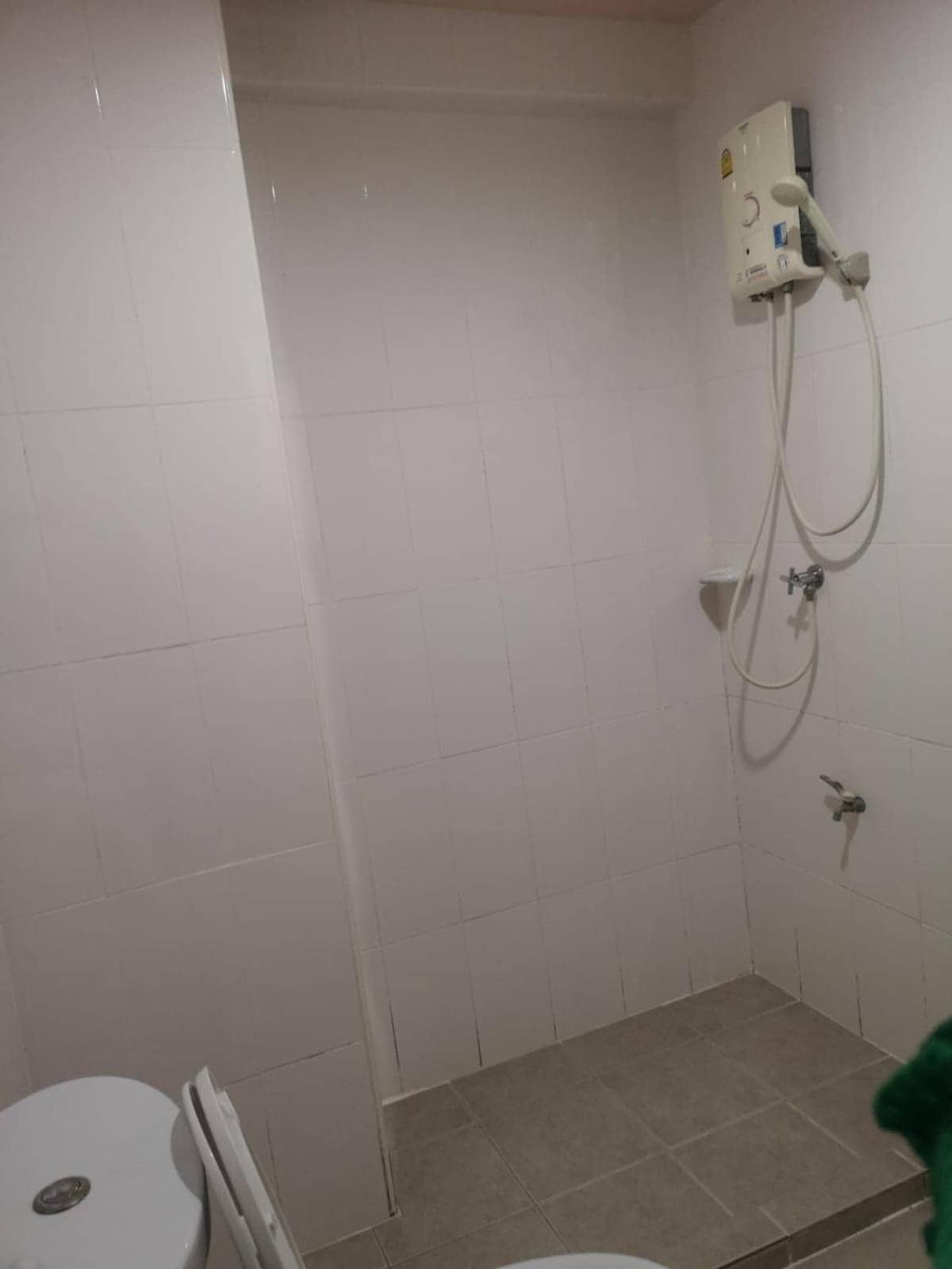 Kjs Pattaya Hotel Екстериор снимка