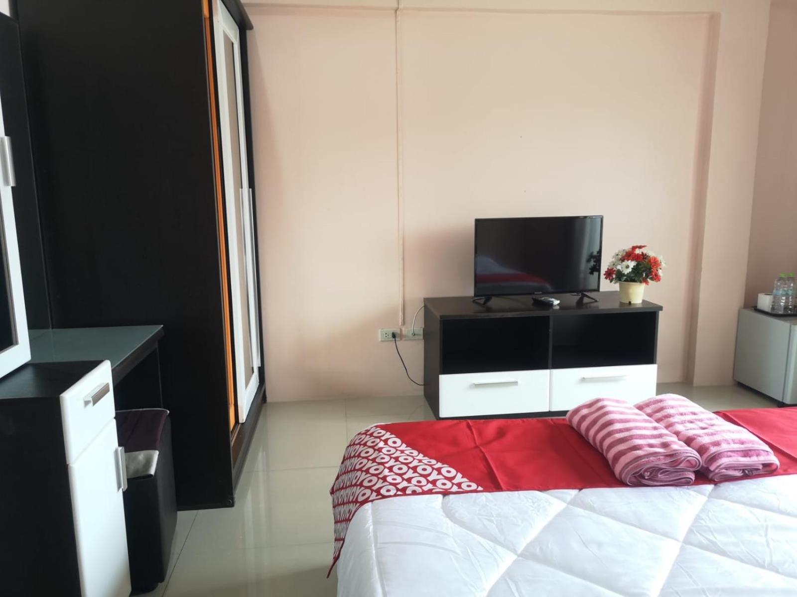 Kjs Pattaya Hotel Екстериор снимка