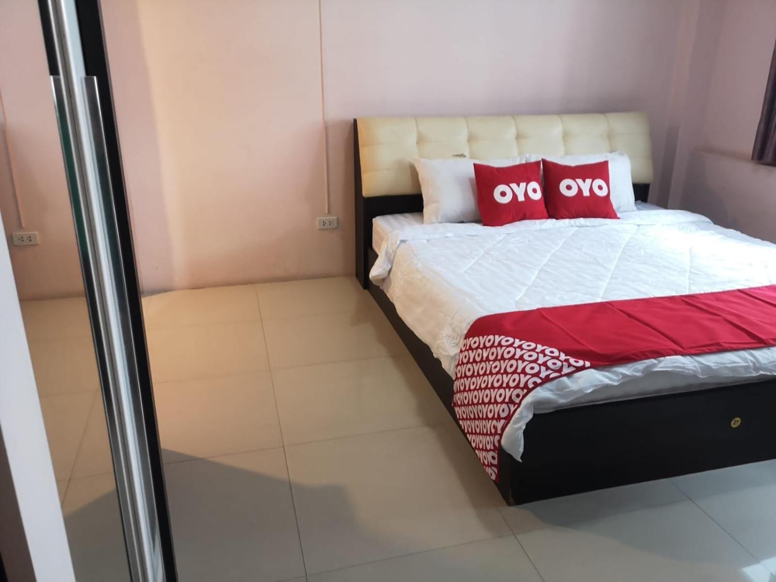Kjs Pattaya Hotel Екстериор снимка